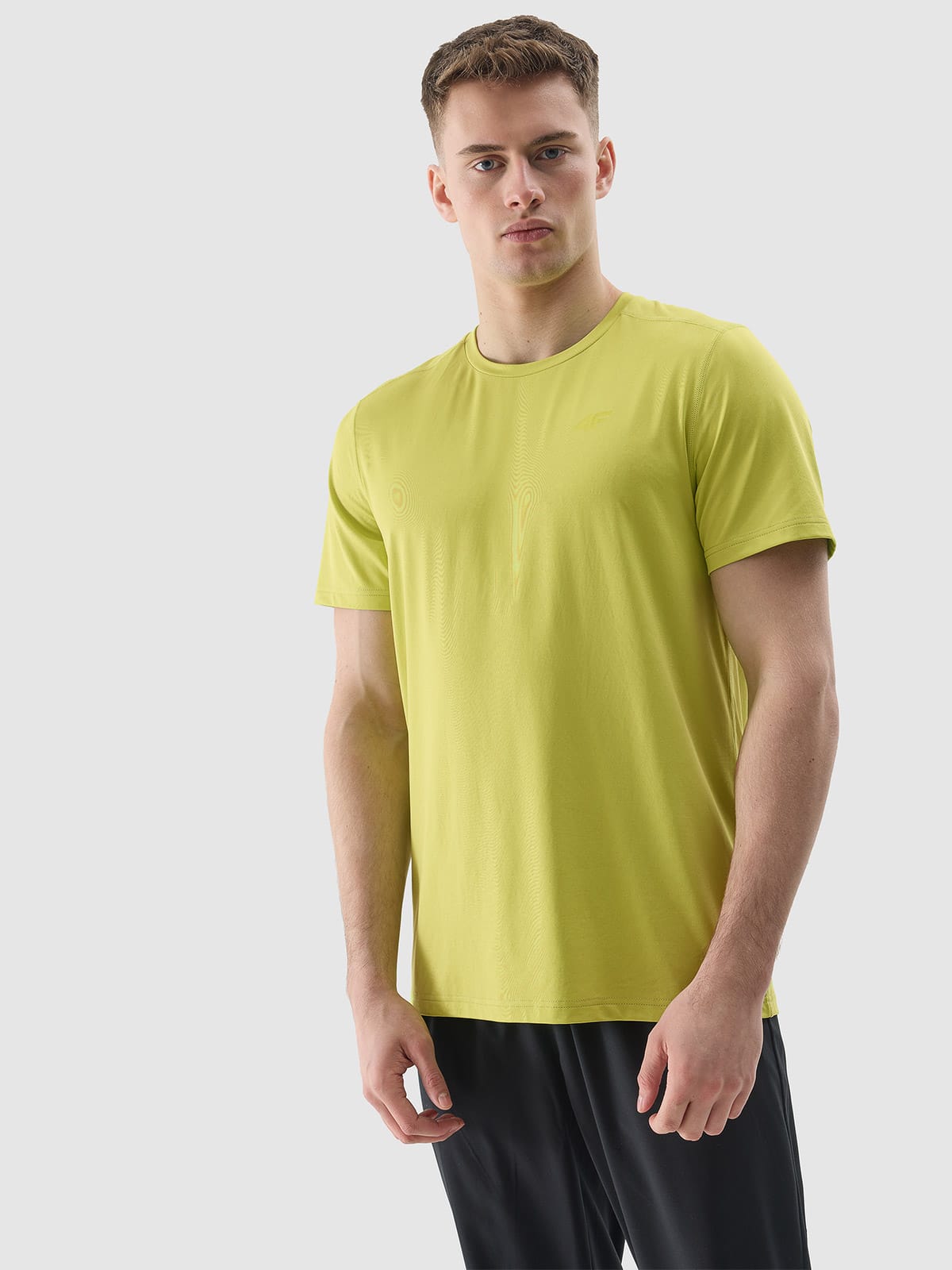 Tricou de antrenament verde canar pentru barbati din materiale reciclate si cu uscare rapida 4F