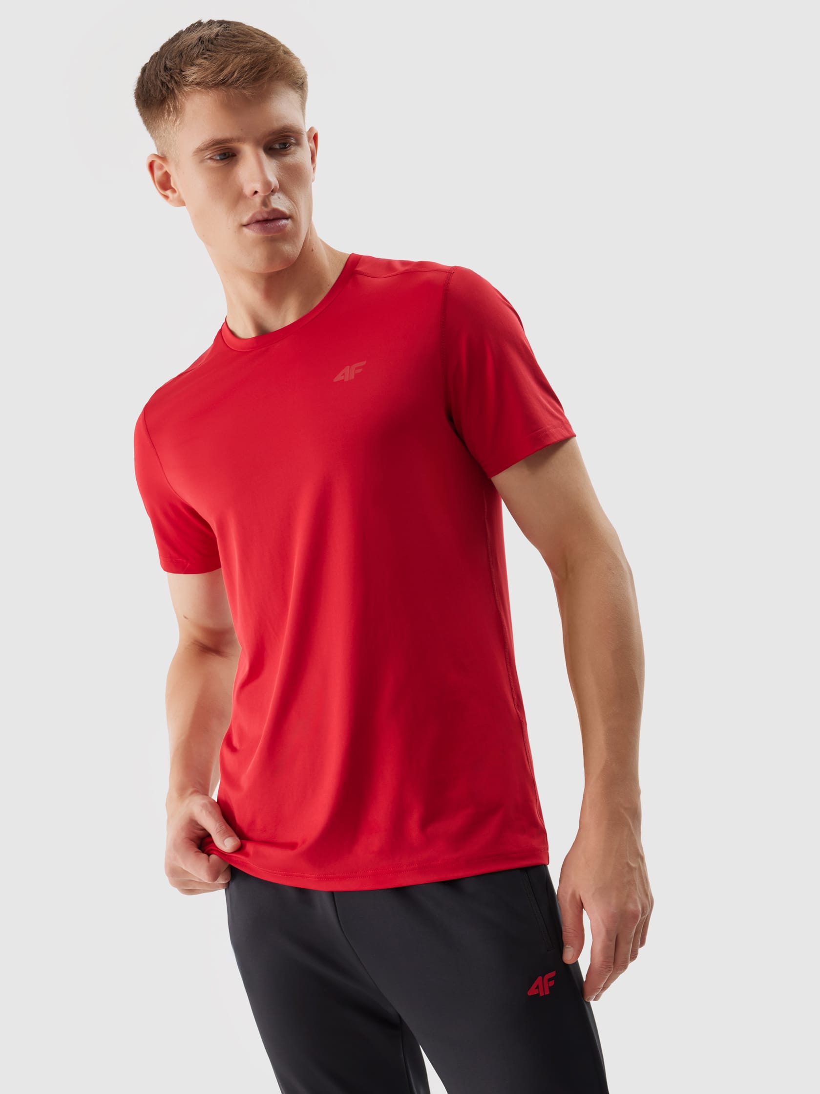 Tricou de antrenament rosu pentru barbati din materiale reciclate si cu uscare rapida 4F